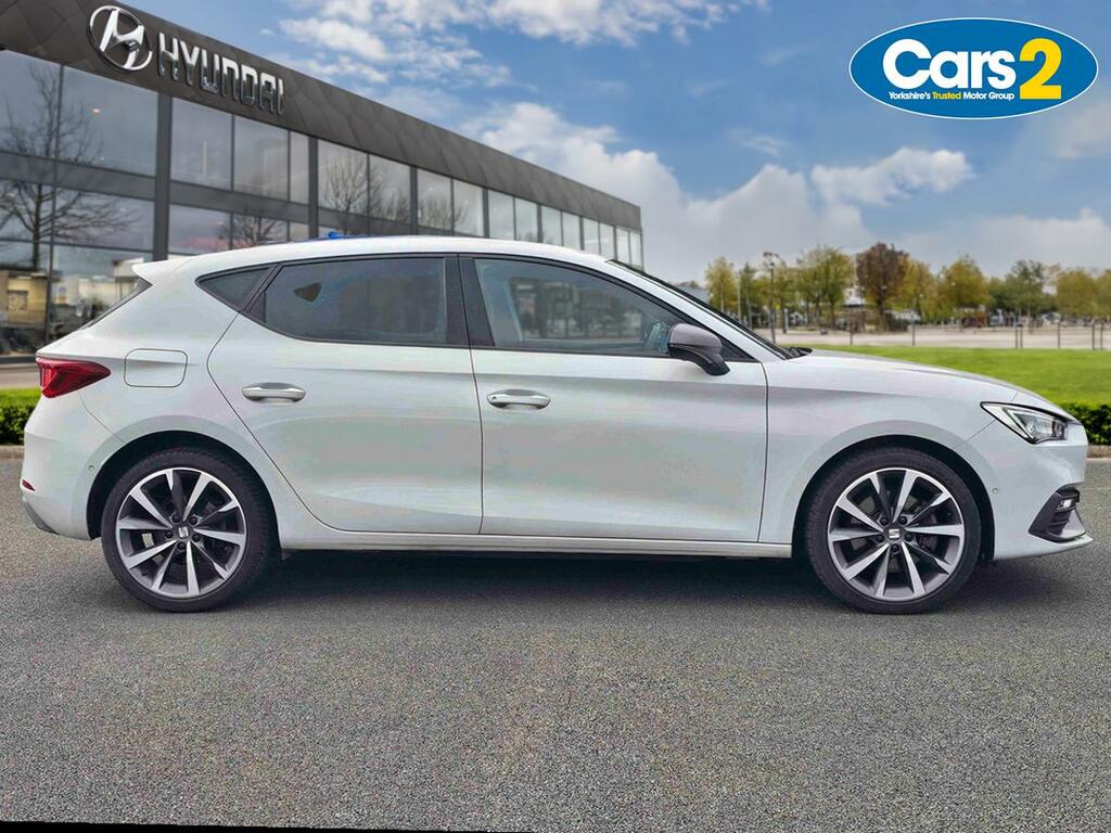 Seat Leon 1.4 Ehybrid 12.8Kwh Fr Sport Hatchback White #2