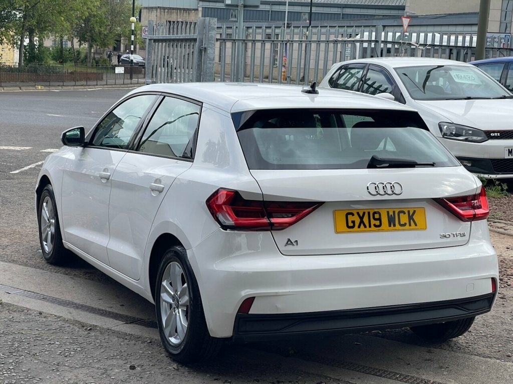 Audi A1 1L Se GX19WCK White #5