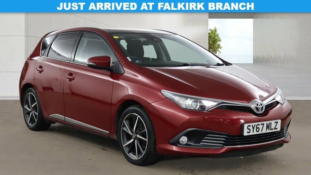 Toyota Auris 1.2L Design Red