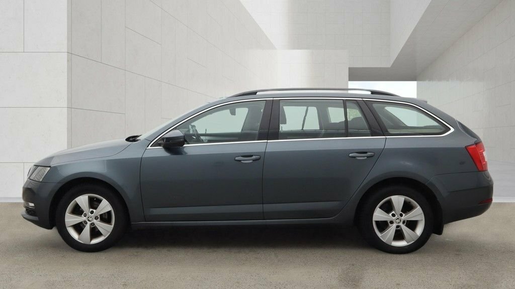 Skoda Octavia 1L Se Technology GD19YXM Grey #6