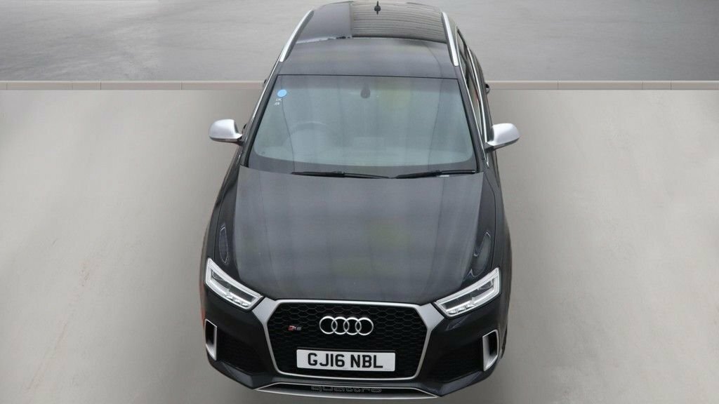 Audi RS Q3 Performance Red #13