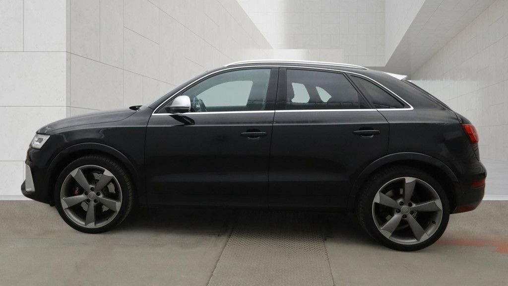 Audi RS Q3 Performance Red #12