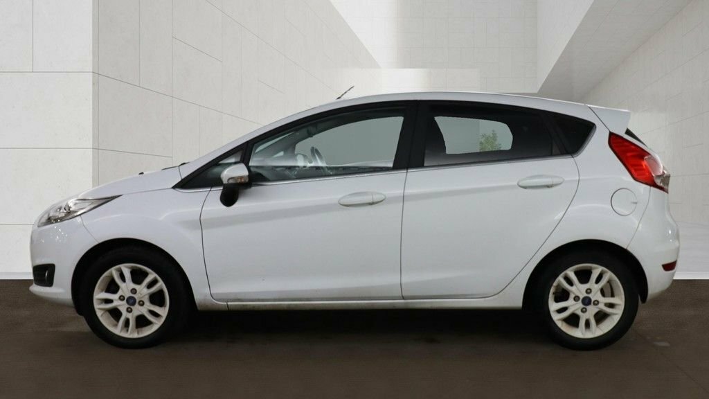 Ford Fiesta 1L Zetec White Edition White #6
