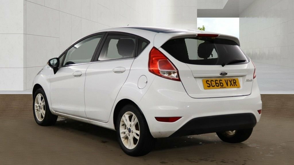 Ford Fiesta 1L Zetec White Edition White #3