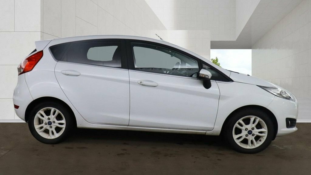 Ford Fiesta 1L Zetec White Edition White #5