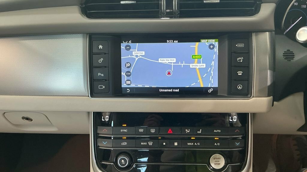 Jaguar XF Black #13