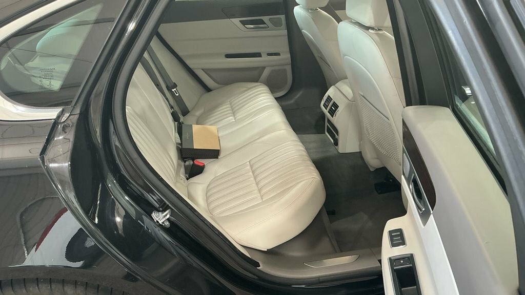 Jaguar XF Black #10