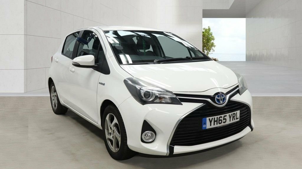 Toyota Yaris 1.5L Icon White