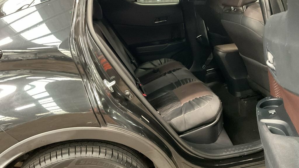Toyota C-Hr Dynamic Hev Cvt Silver #10