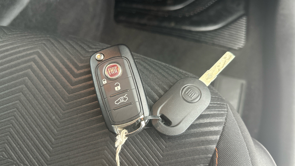 Fiat Tipo Cross Grey #23