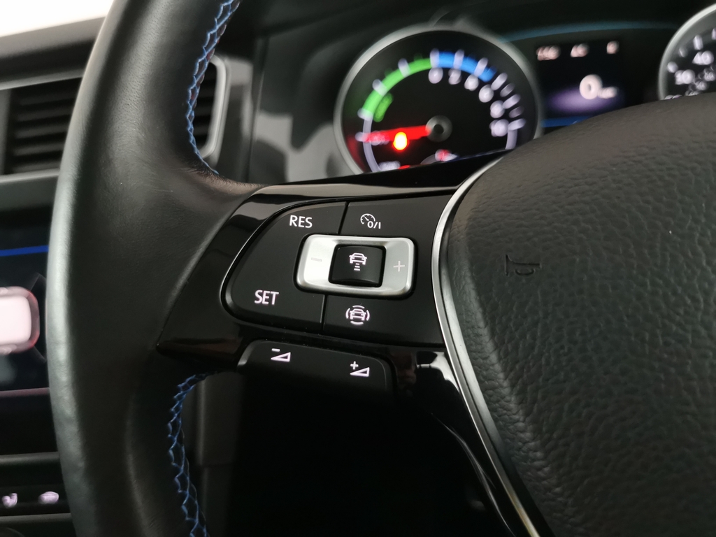 Volkswagen e-Golf E-golf Hatchback Black #30
