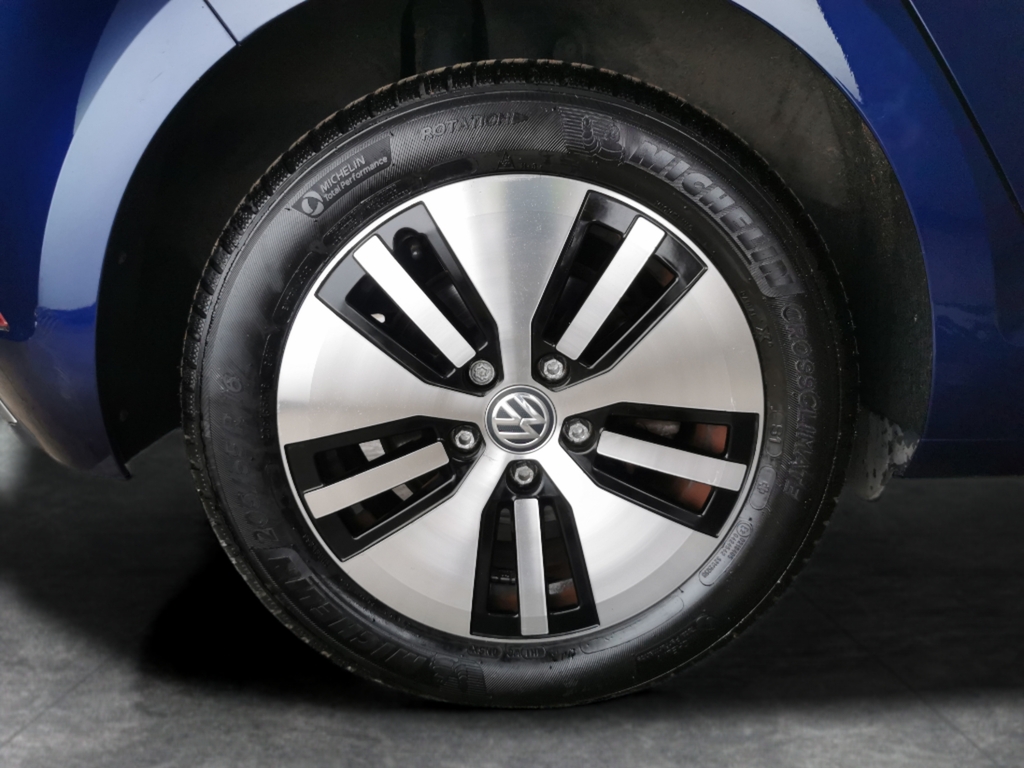 Volkswagen e-Golf E-golf Hatchback Black #12