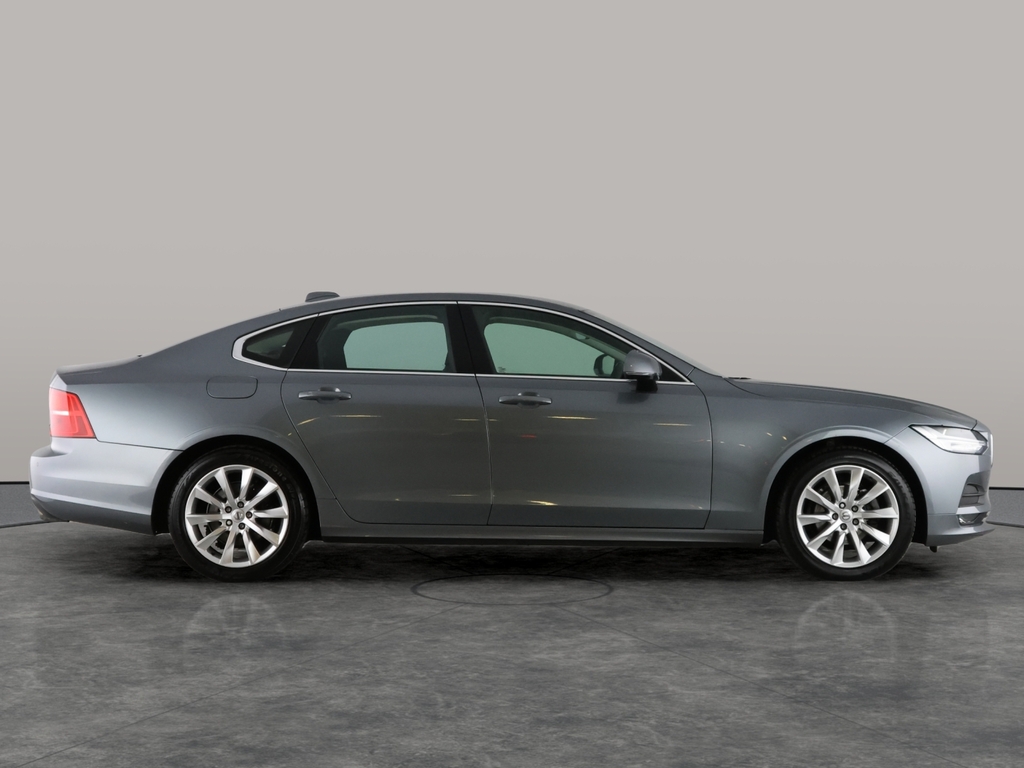Volvo S90 D4 R-design Plus Black #4