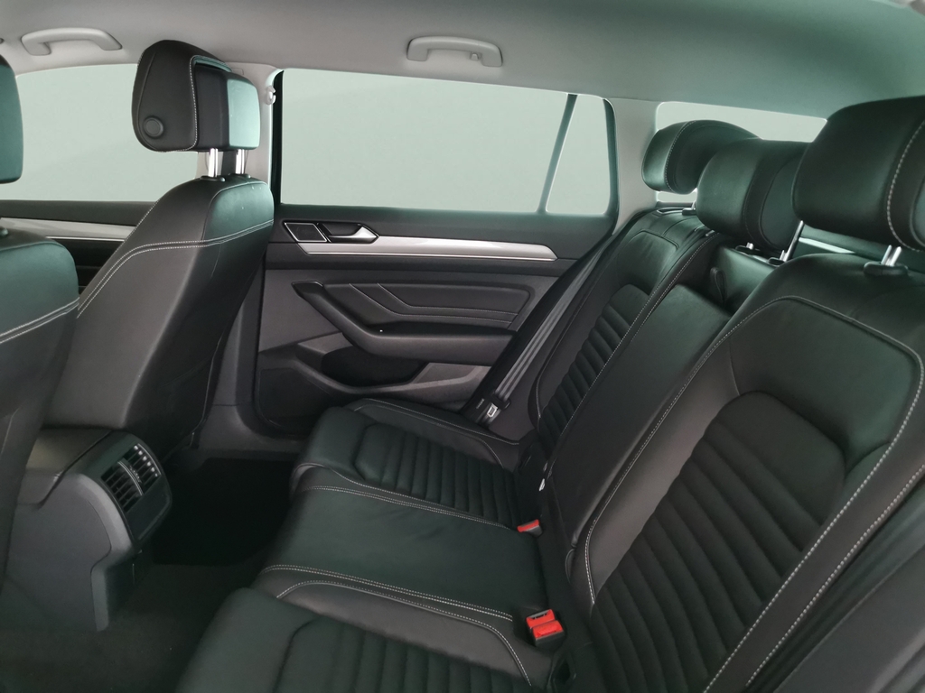 Volkswagen Passat R-line Grey #15