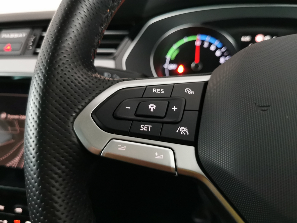 Volkswagen Passat R-line Grey #31