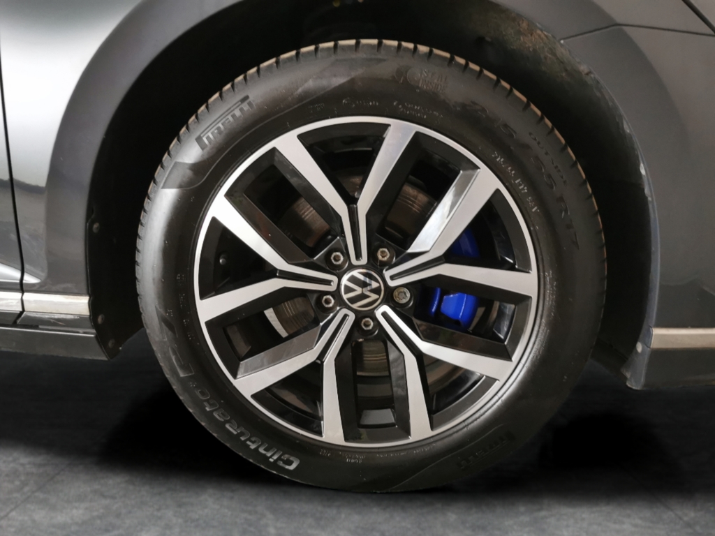 Volkswagen Passat R-line Grey #11