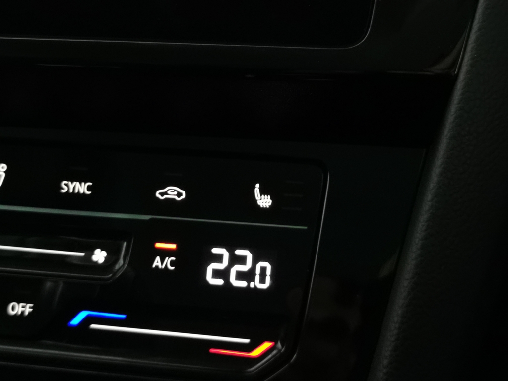 Volkswagen Passat R-line Grey #29