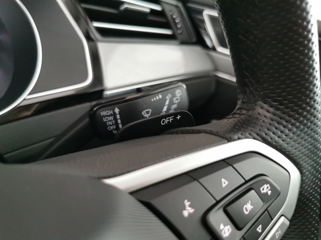 Volkswagen Passat R-line Grey #30
