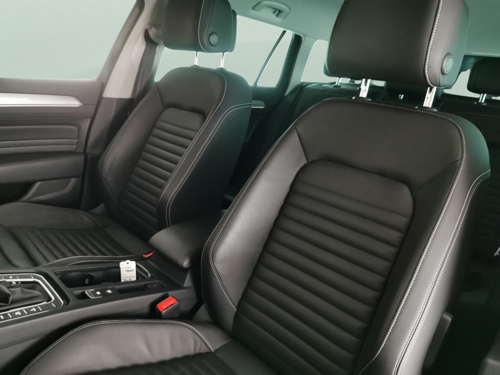 Volkswagen Passat R-line Grey #21