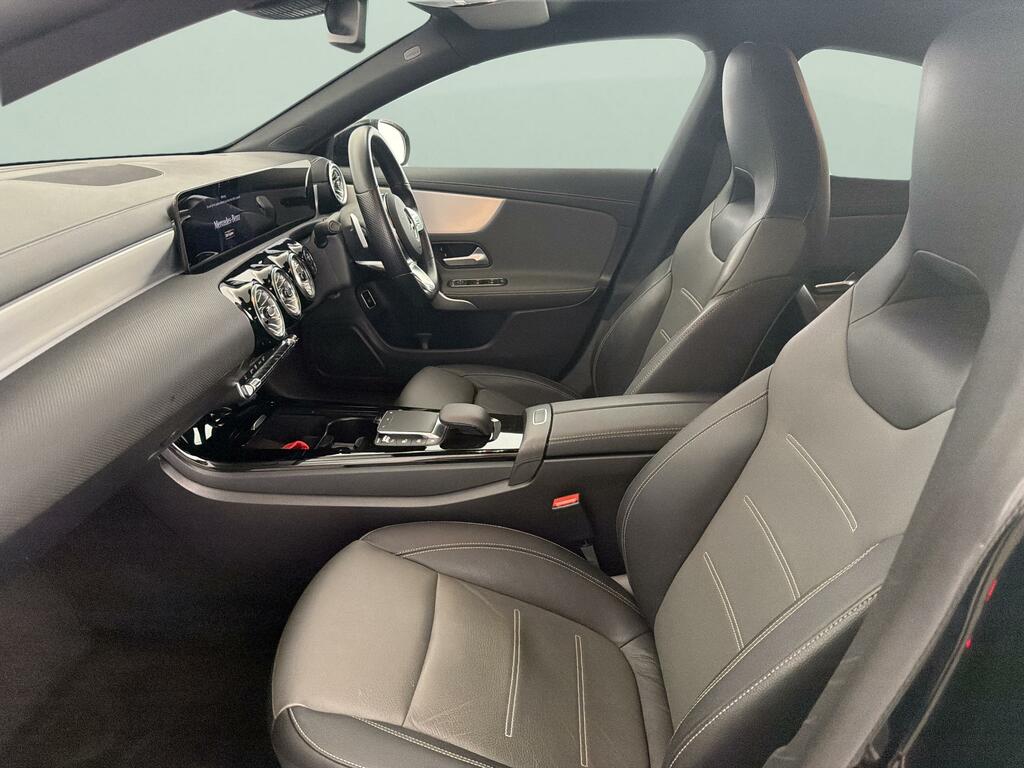 Mercedes-Benz CLA Class Cla 220D Amg Line Premium Plus Tip White #13