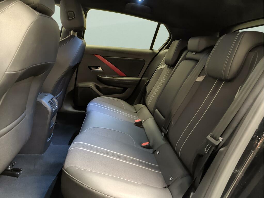 Vauxhall Astra Hatchback Silver #15