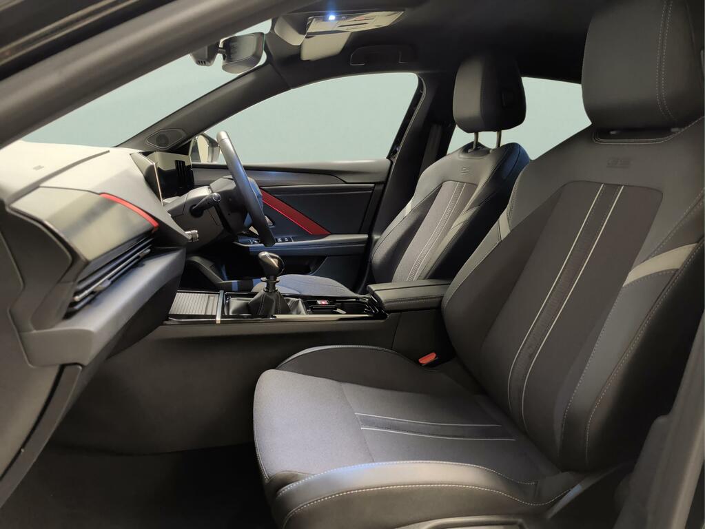 Vauxhall Astra Hatchback Silver #14