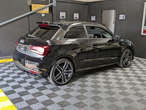 Audi S1 2.0 Tfsi Competition Black #2