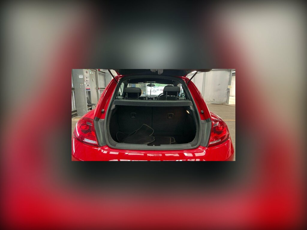Volkswagen Beetle Convertible 2.0 Tdi Bluemotion Tech Sport Cabriole Black #5