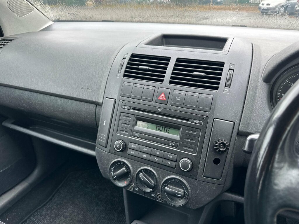 Volkswagen Polo 1.2 E Blue #10