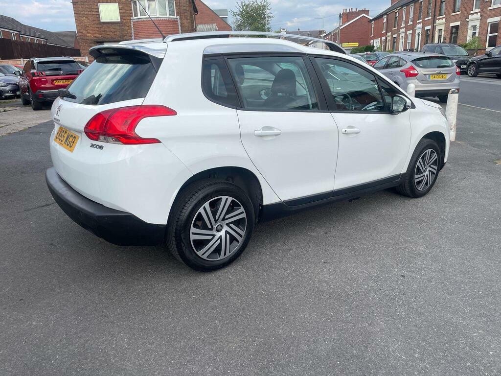 Peugeot 2008 1.2 Puretech Active Suv White #5
