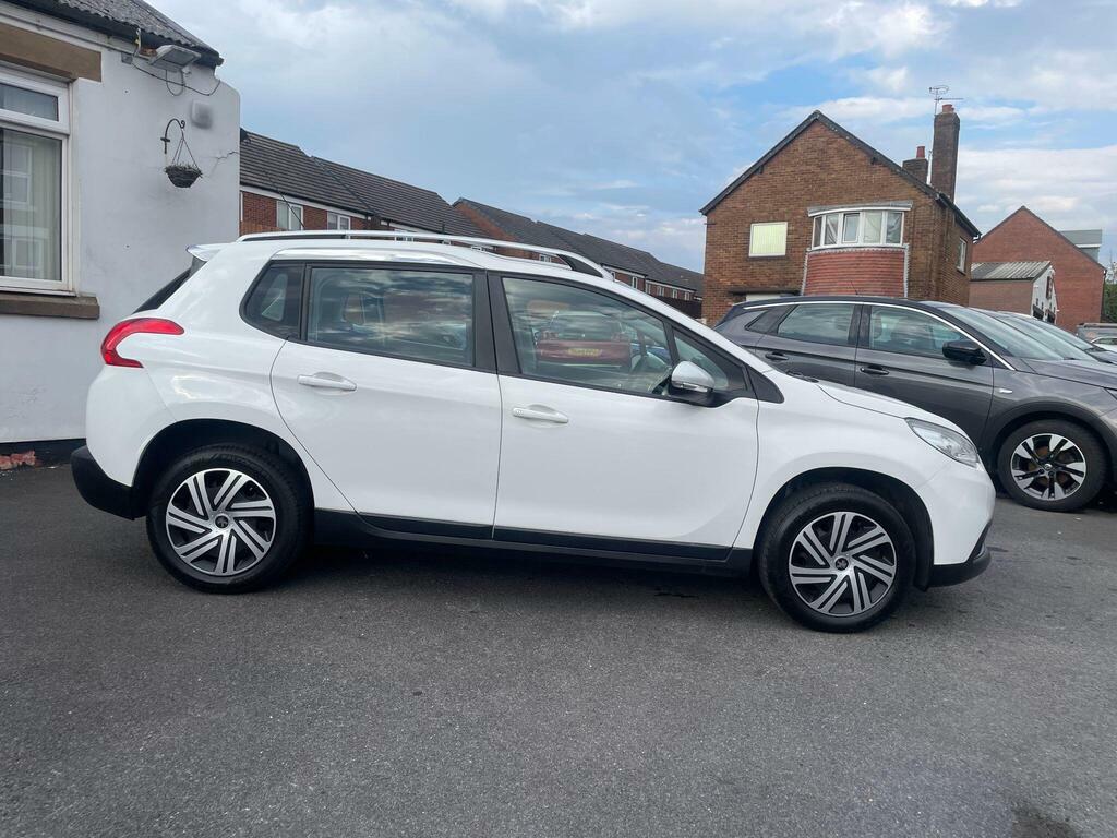 Peugeot 2008 1.2 Puretech Active Suv White #4