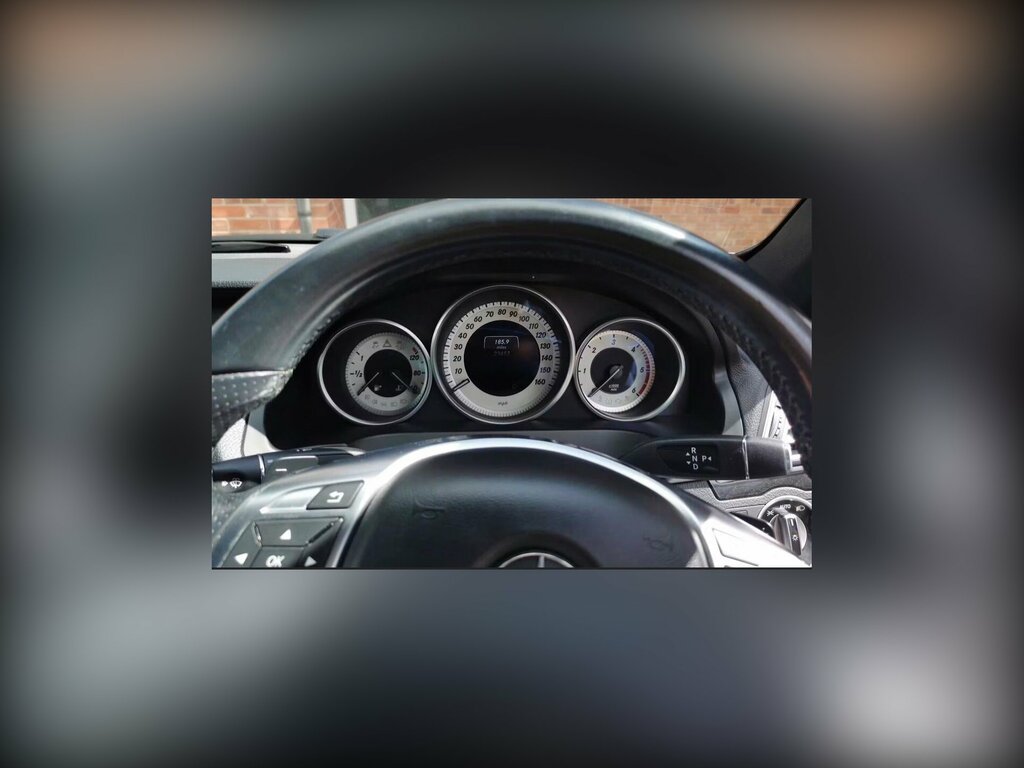 Mercedes-Benz E Class 2.1 E220d Amg Line Edition Cabriolet G-tronic Eur White #3