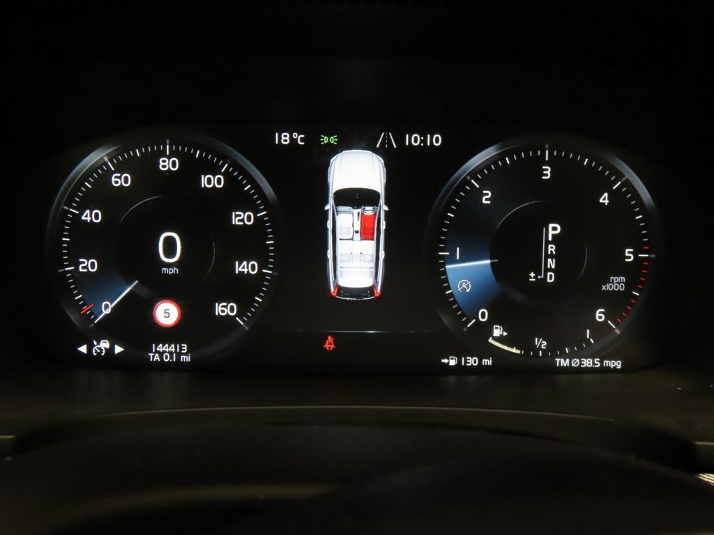 Volvo V90 Cross Country D5 Powerpulse Estate Silver #4