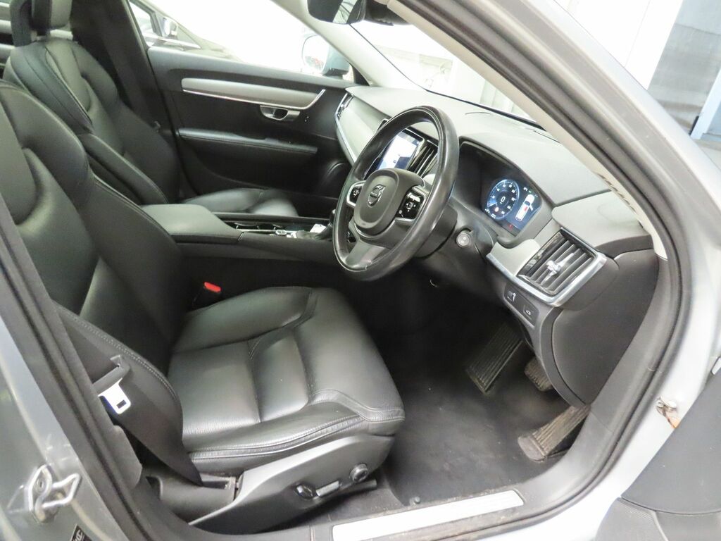 Volvo V90 Cross Country D5 Powerpulse Estate Silver #3