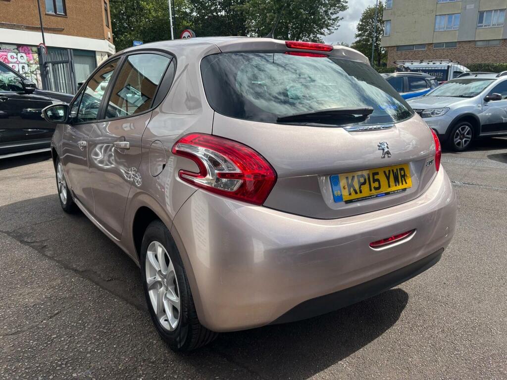 Peugeot 208 1.4 Hdi Active Euro 5 Pink #6