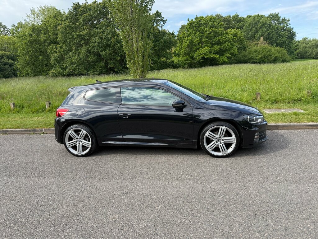 Volkswagen Scirocco 2.0 Tdi Tech R-line Euro 6 AF65FWL Black #2