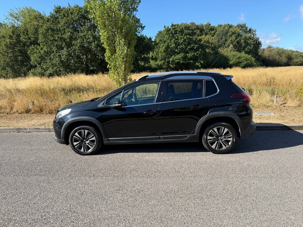 Peugeot 2008 1.6 Bluehdi Allure Euro 6 Black #4