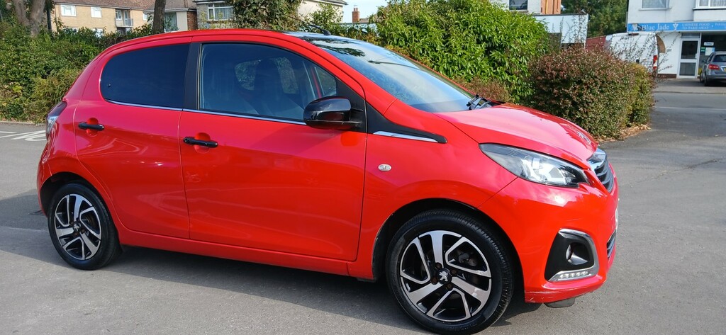 Peugeot 108 Hatchback 1.0 Allure 2019 Red #2