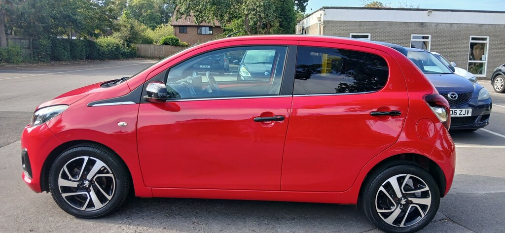 Peugeot 108 Hatchback 1.0 Allure 2019 Red #5