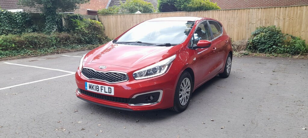 Kia Ceed 1.6 Crdi 1 Red #2