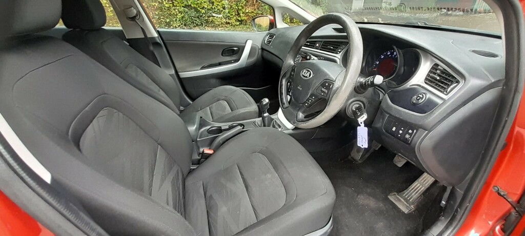 Kia Ceed Hatchback 1.0 Red #9