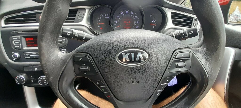 Kia Ceed Hatchback 1.0 Red #8
