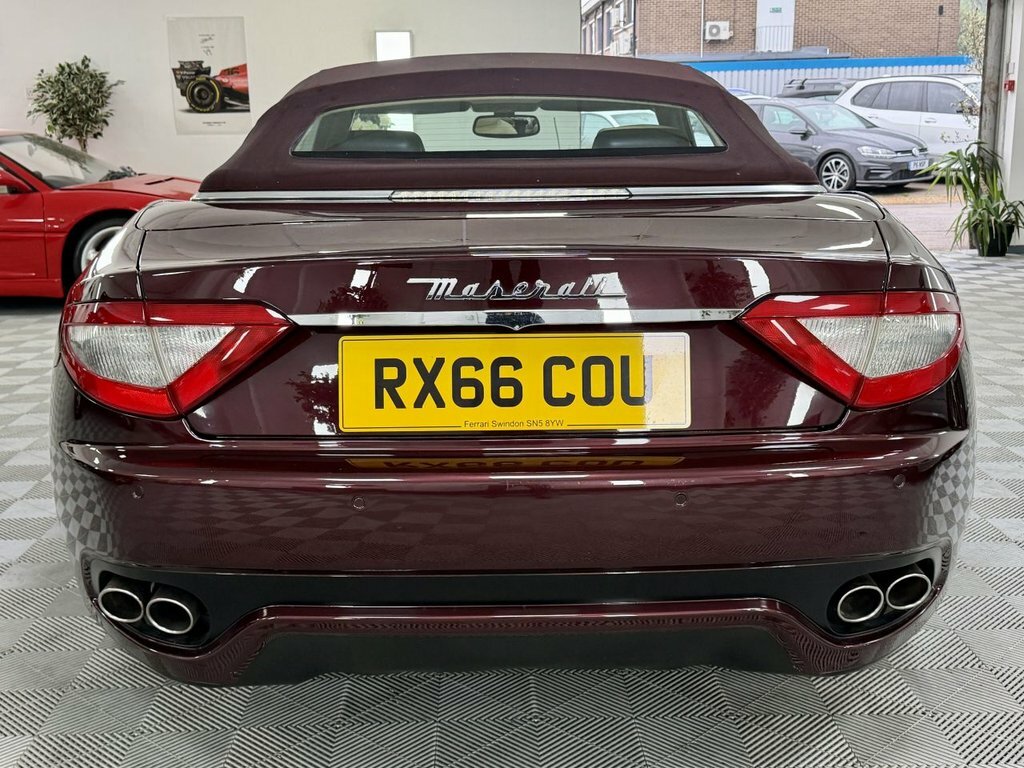 Maserati GranCabrio Mc Black #18