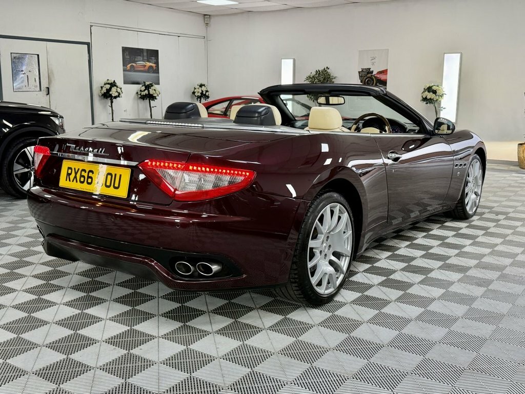 Maserati GranCabrio Mc Black #10
