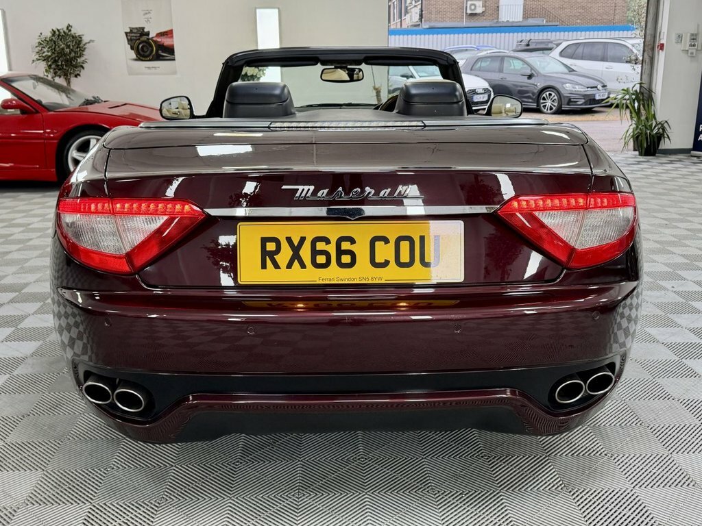 Maserati GranCabrio Mc Black #9
