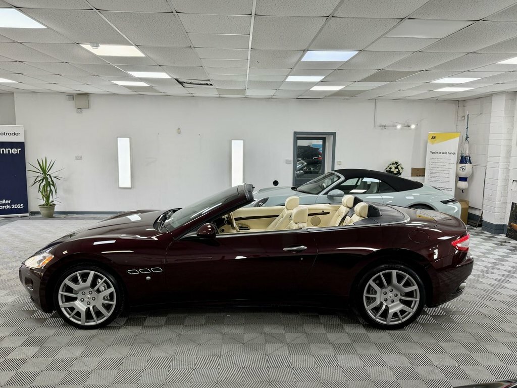 Maserati GranCabrio Mc Black #8