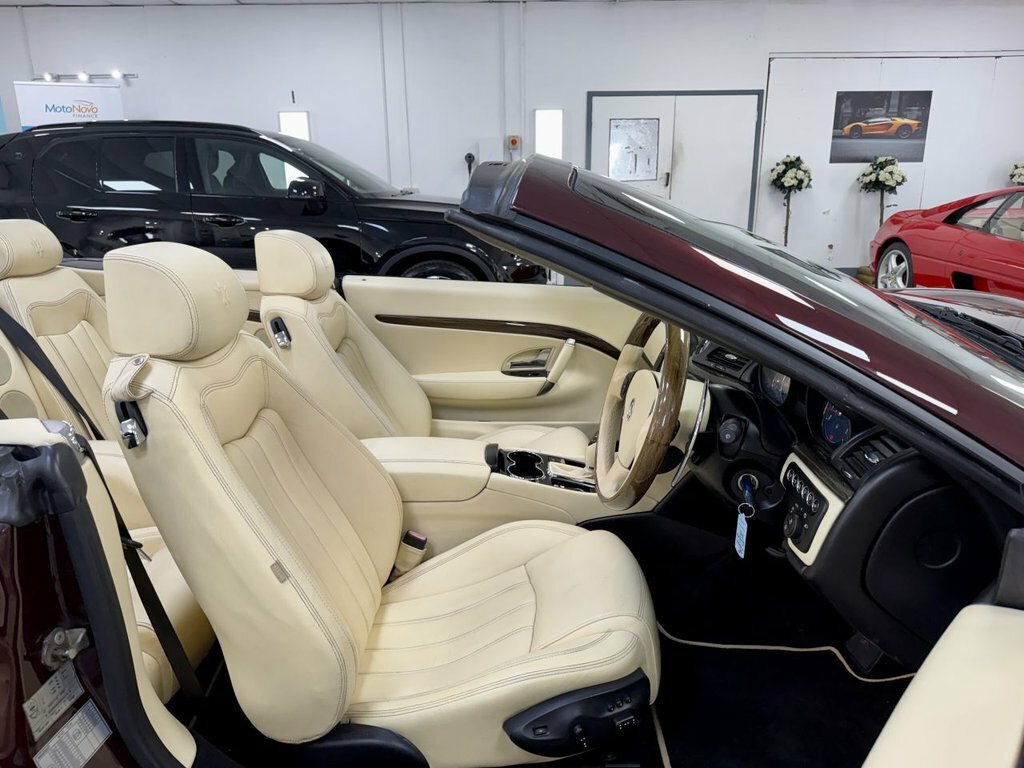 Maserati GranCabrio Mc Black #35