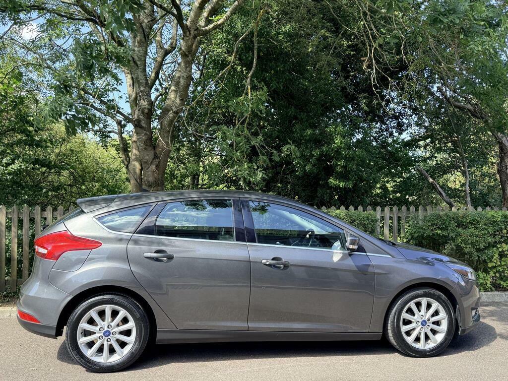 Ford Focus 1.0T Ecoboost Titanium Euro 6 S S Grey #3