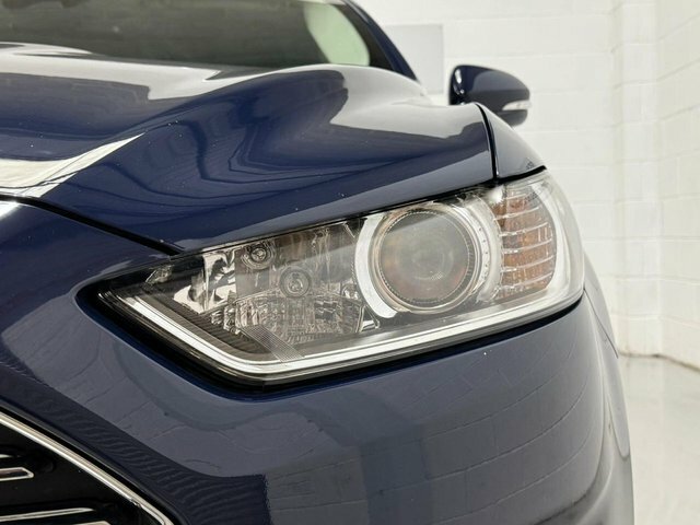 Ford Mondeo 1L Zetec Black #10