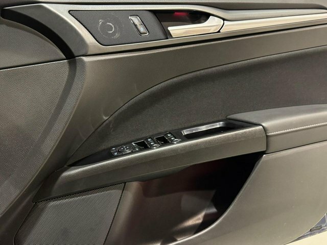 Ford Mondeo 1L Zetec Black #73